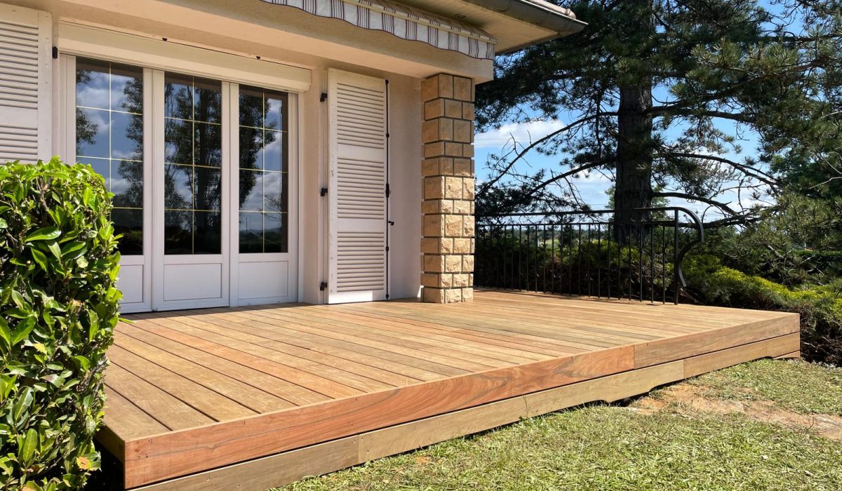 Réalisation d’une terrasse en bois à Roanne